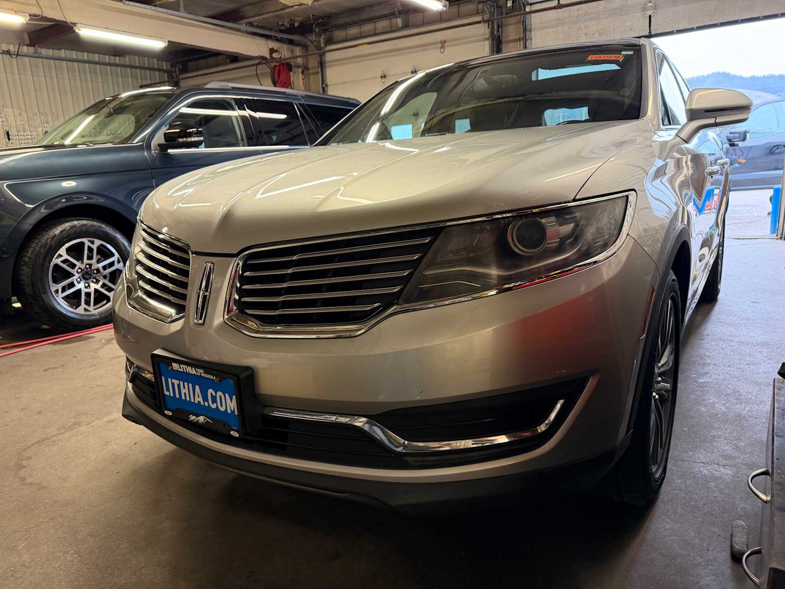 Ingot Silver Metallic 2016 Lincoln MKX Reserve AWD SUV / Crossover All-Wheel Drive 6-Speed Automatic
