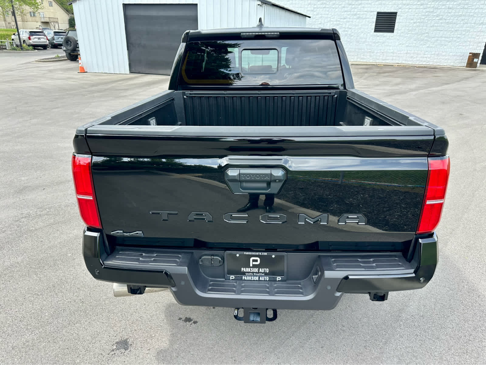 View vehicle photo 6