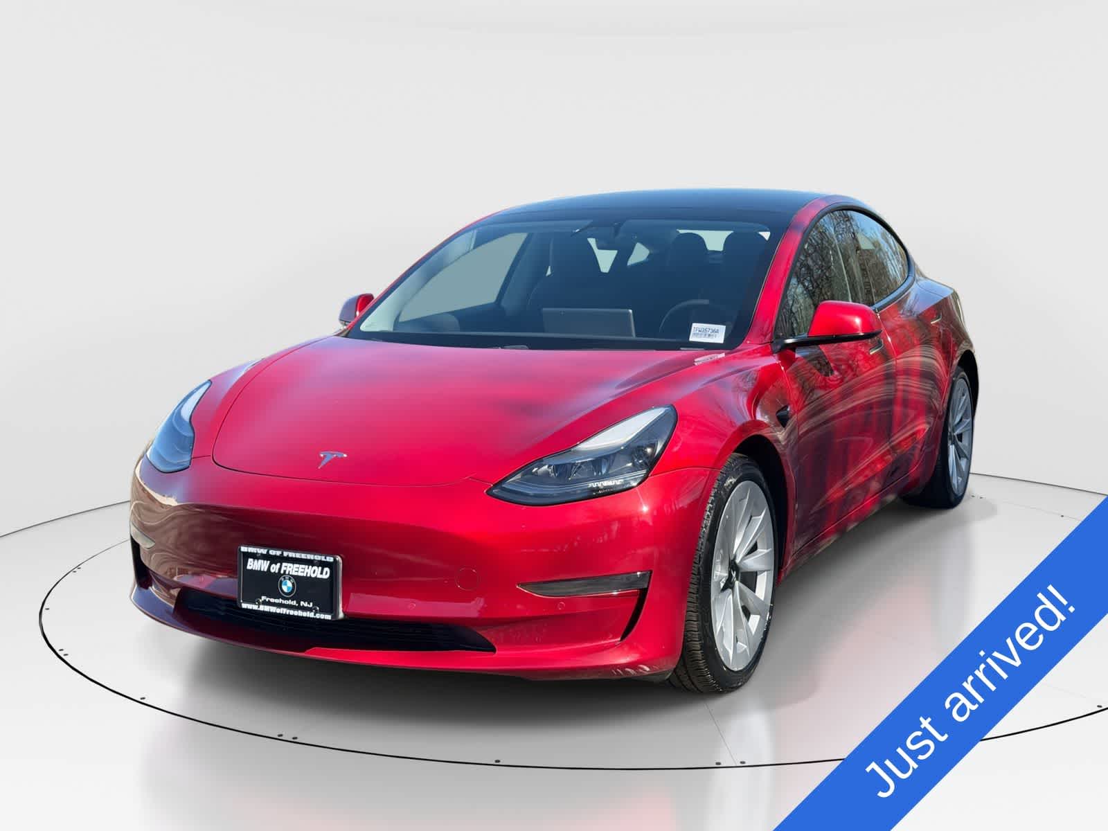 Red Multi-Coat 2021 Tesla Model 3 Standard Range Plus RWD Sedan Rear-Wheel Drive 1-Speed Automatic