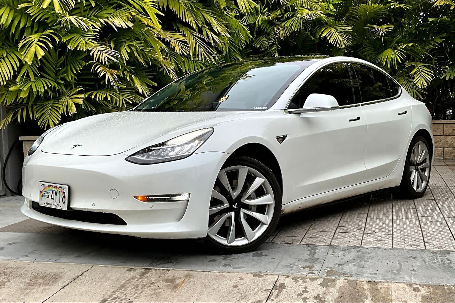2018 Tesla Model 3 Mid Range RWD
