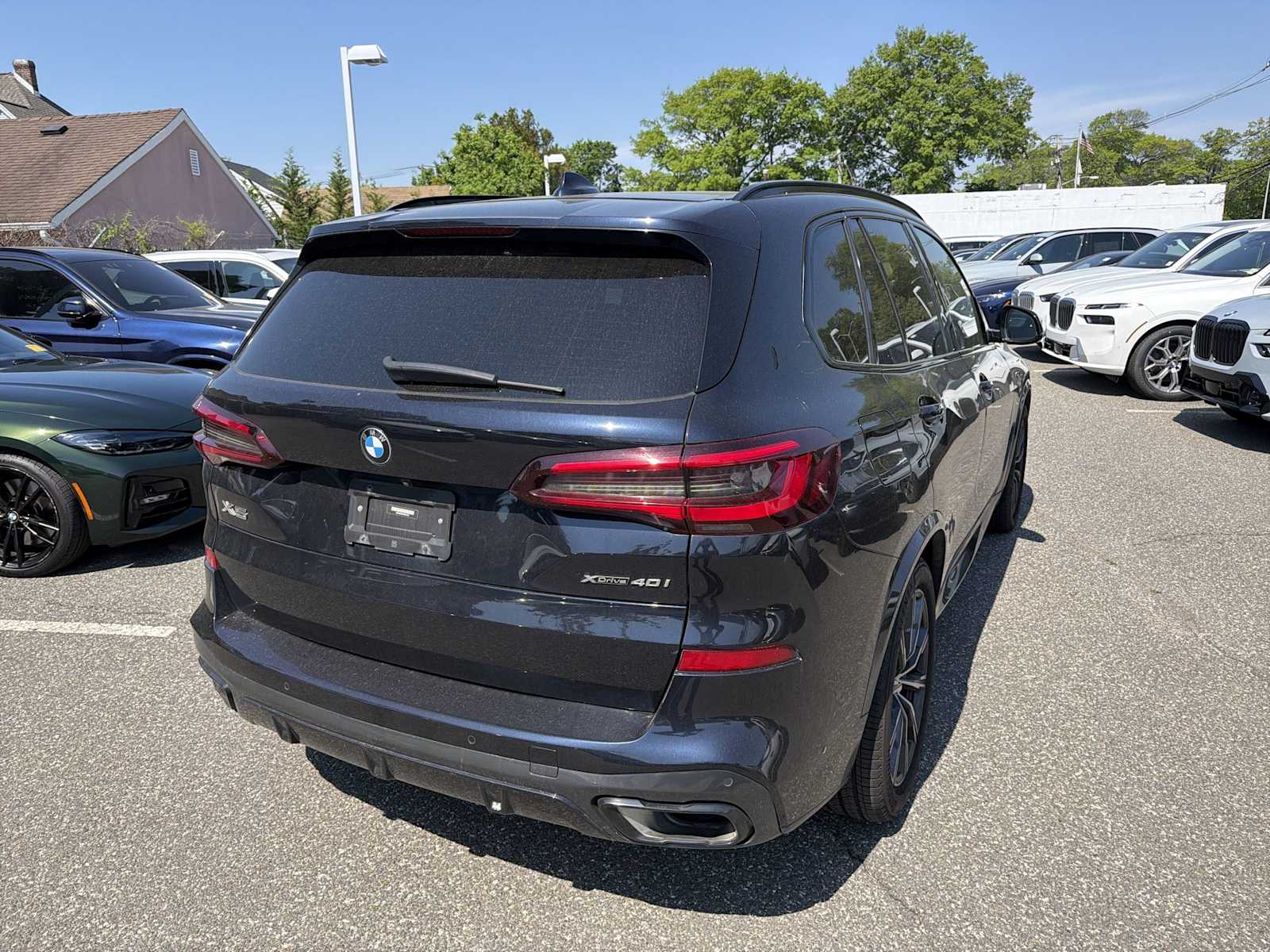 View vehicle photo 3