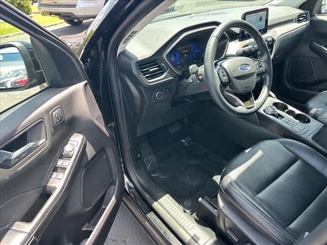 Used 2022 Ford Escape SUV