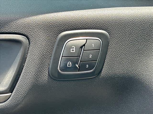 Used 2022 Ford Escape SUV
