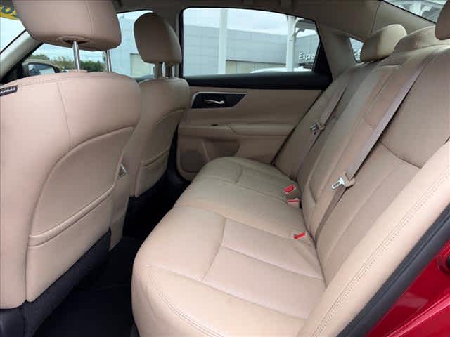 Used 2016 Nissan Altima Sedan