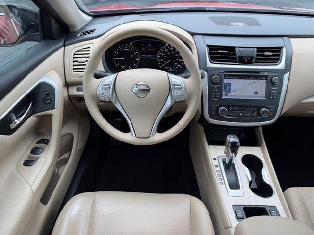 Used 2016 Nissan Altima Sedan