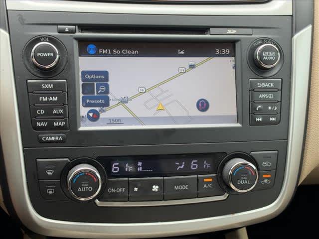 Used 2016 Nissan Altima Sedan