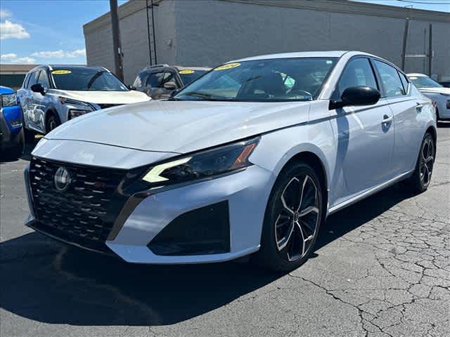 Used 2024 Nissan Altima Sedan
