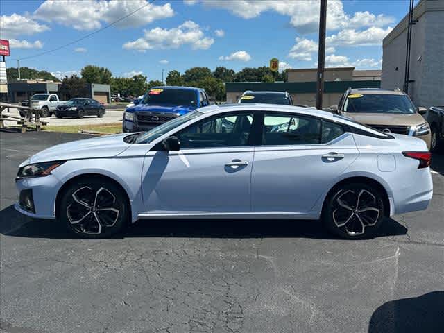 Used 2024 Nissan Altima Sedan