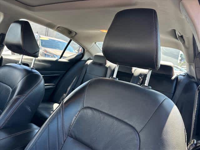 Used 2024 Nissan Altima Sedan
