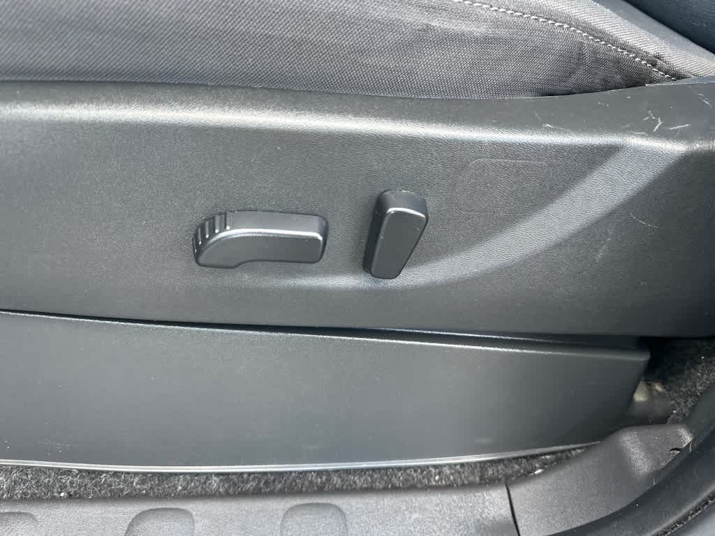 Used 2024 Nissan Frontier Truck