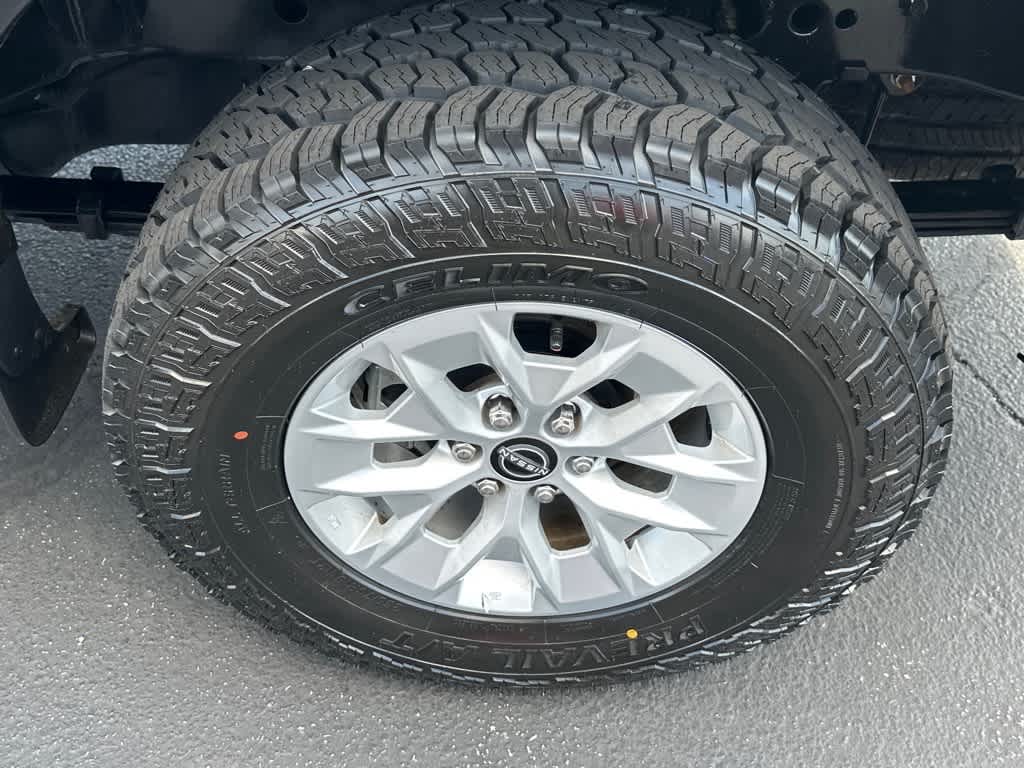 Used 2024 Nissan Frontier Truck