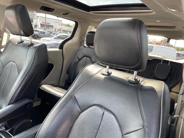 Used 2020 Chrysler Pacifica Van