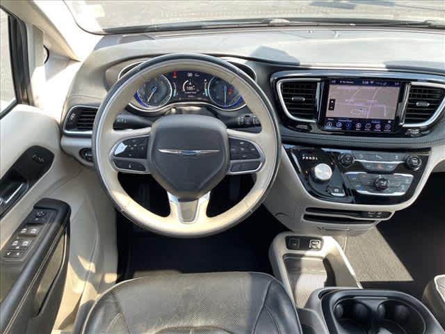 Used 2020 Chrysler Pacifica Van