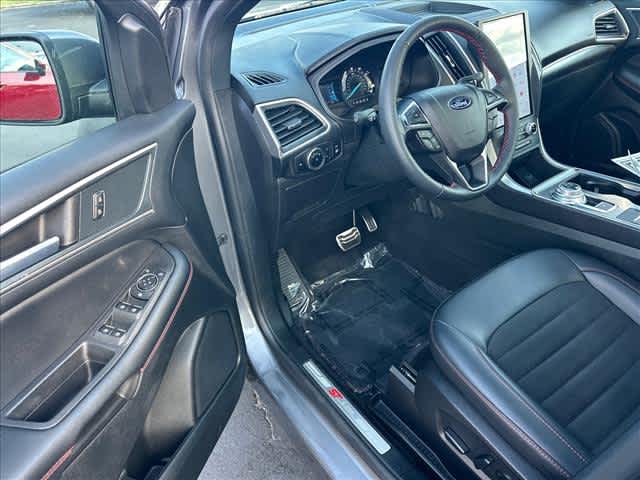 Used 2024 Ford Edge SUV