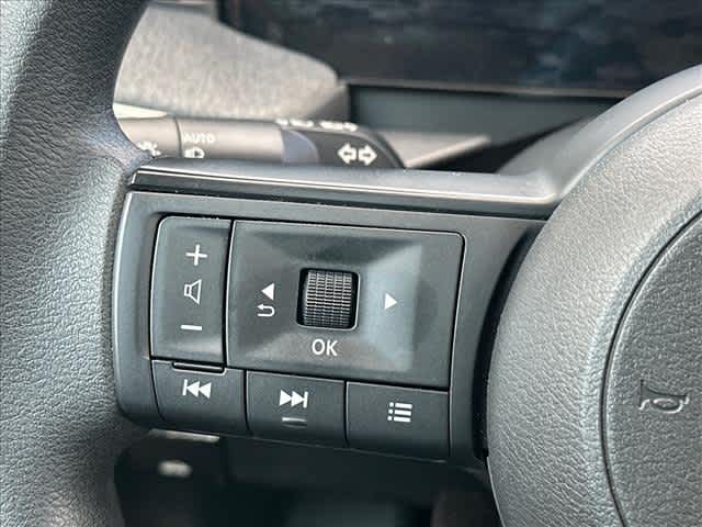 Used 2025 Nissan Kicks SUV