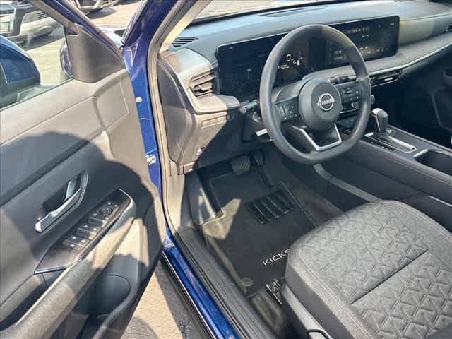 Used 2025 Nissan Kicks SUV
