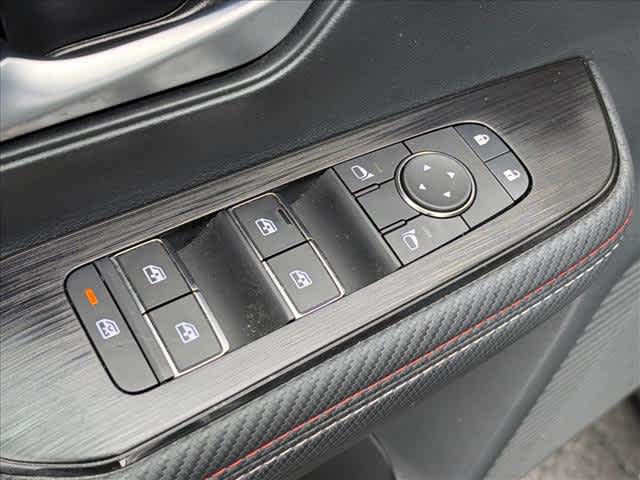 Used 2025 Nissan Kicks SUV