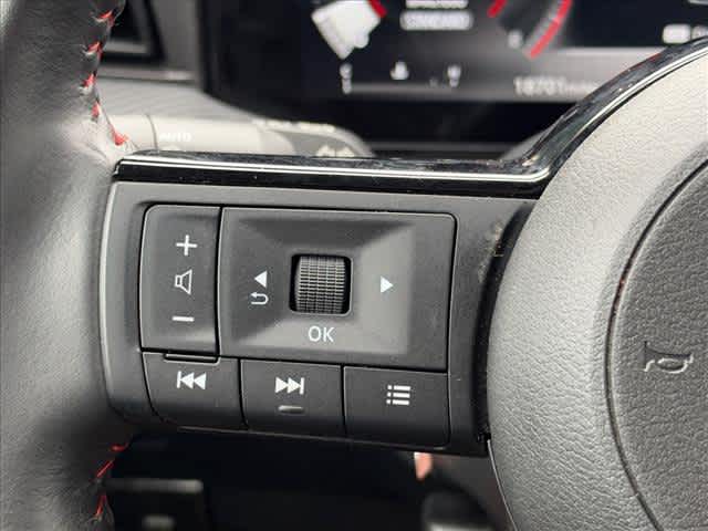 Used 2025 Nissan Kicks SUV