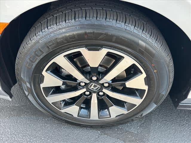 Used 2025 Honda Odyssey Van