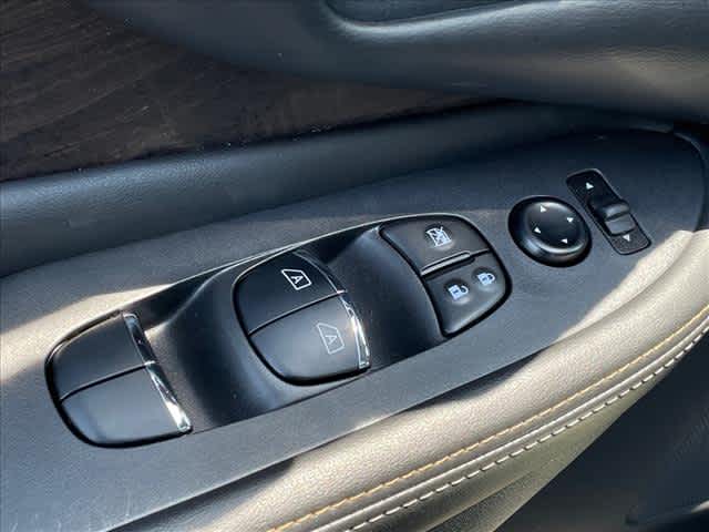 Used 2023 Nissan Murano SUV