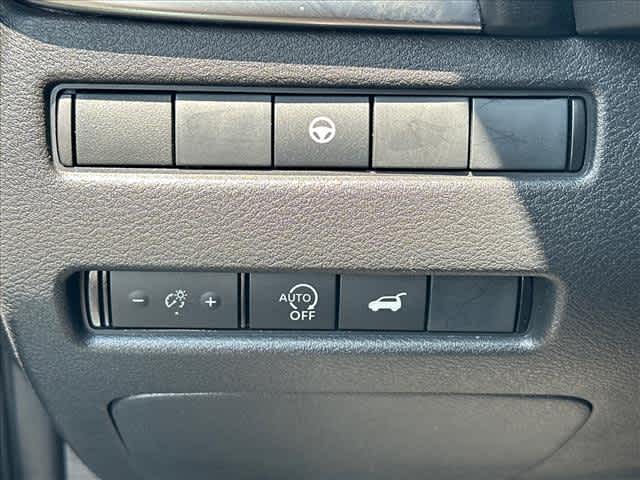 Used 2023 Nissan Rogue SUV