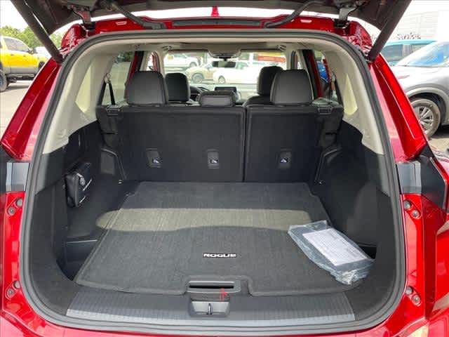Used 2024 Nissan Rogue SUV