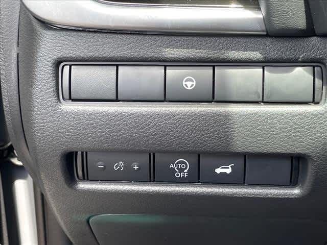 Used 2025 Nissan Rogue SUV