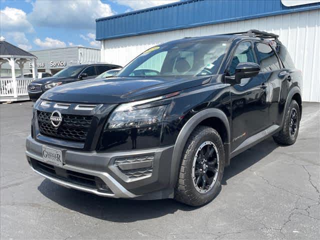 Used 2024 Nissan Pathfinder SUV