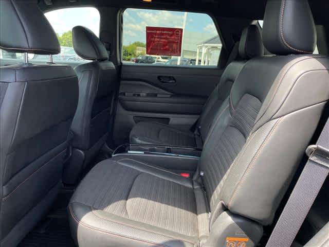 Used 2024 Nissan Pathfinder SUV