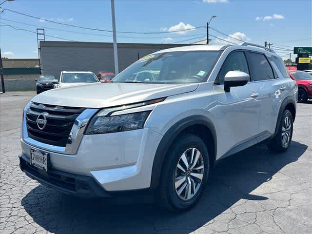 Used 2025 Nissan Pathfinder SUV
