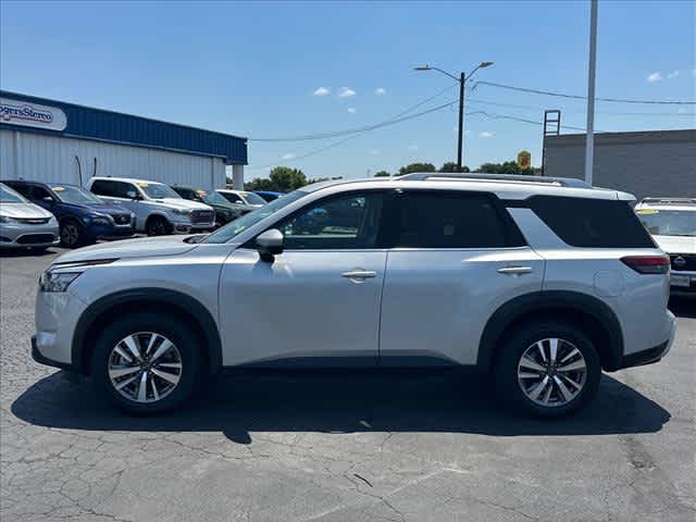 Used 2025 Nissan Pathfinder SUV