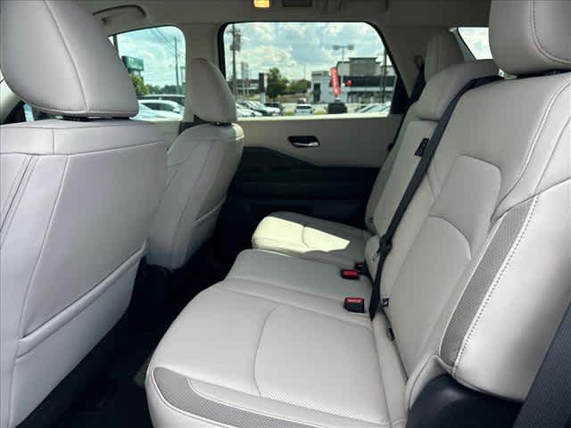 Used 2026 Nissan Pathfinder SUV