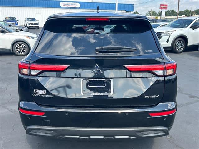 Used 2025 Mitsubishi Outlander Plug-In Hybrid SUV
