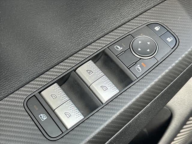 Used 2025 Mitsubishi Outlander Plug-In Hybrid SUV