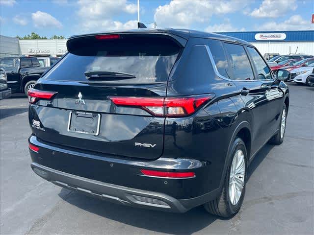 Used 2025 Mitsubishi Outlander Plug-In Hybrid SUV