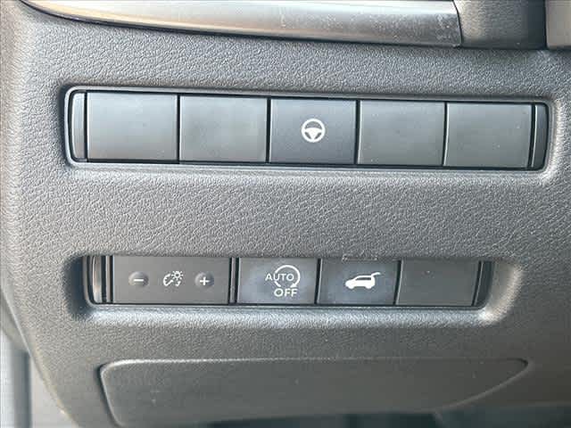 Used 2023 Nissan Rogue SUV