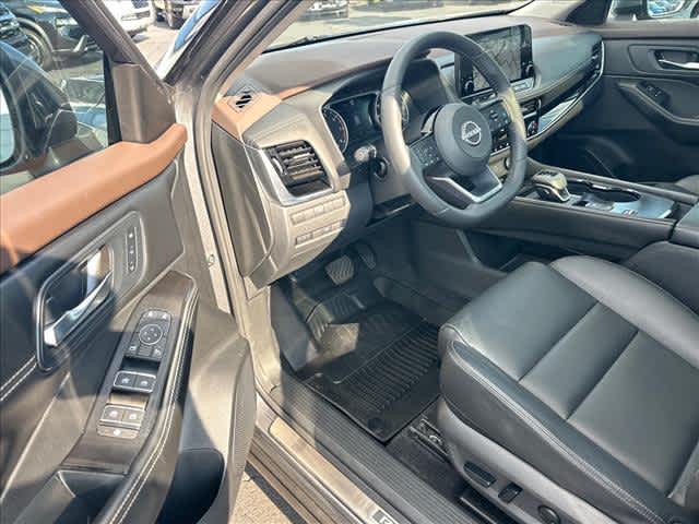 Used 2023 Nissan Rogue SUV