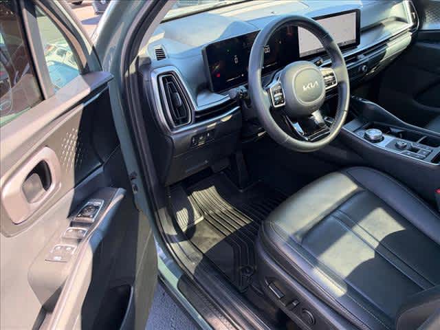 Used 2025 Kia Sorento Hybrid SUV