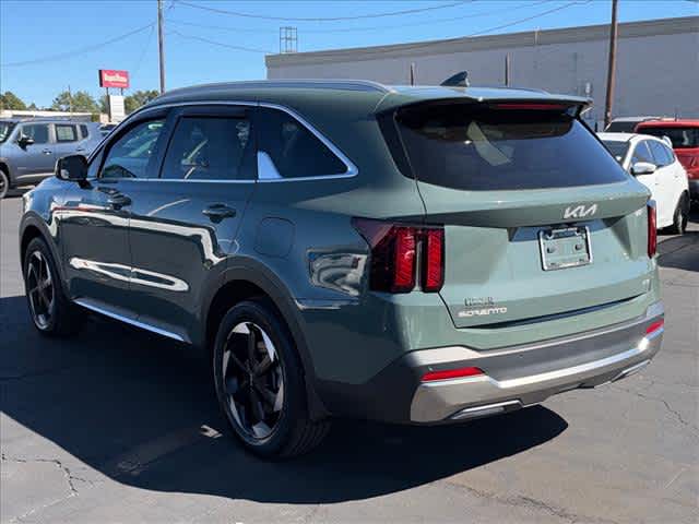 Used 2025 Kia Sorento Hybrid SUV