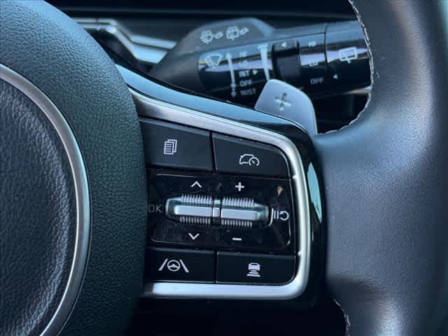 Used 2025 Kia Sorento Hybrid SUV