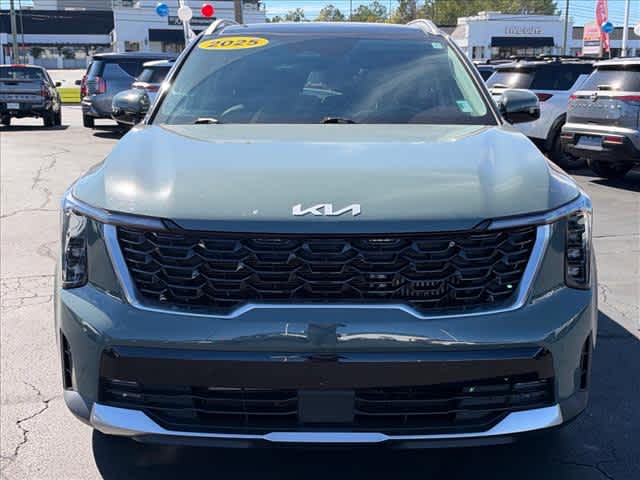 Used 2025 Kia Sorento Hybrid SUV