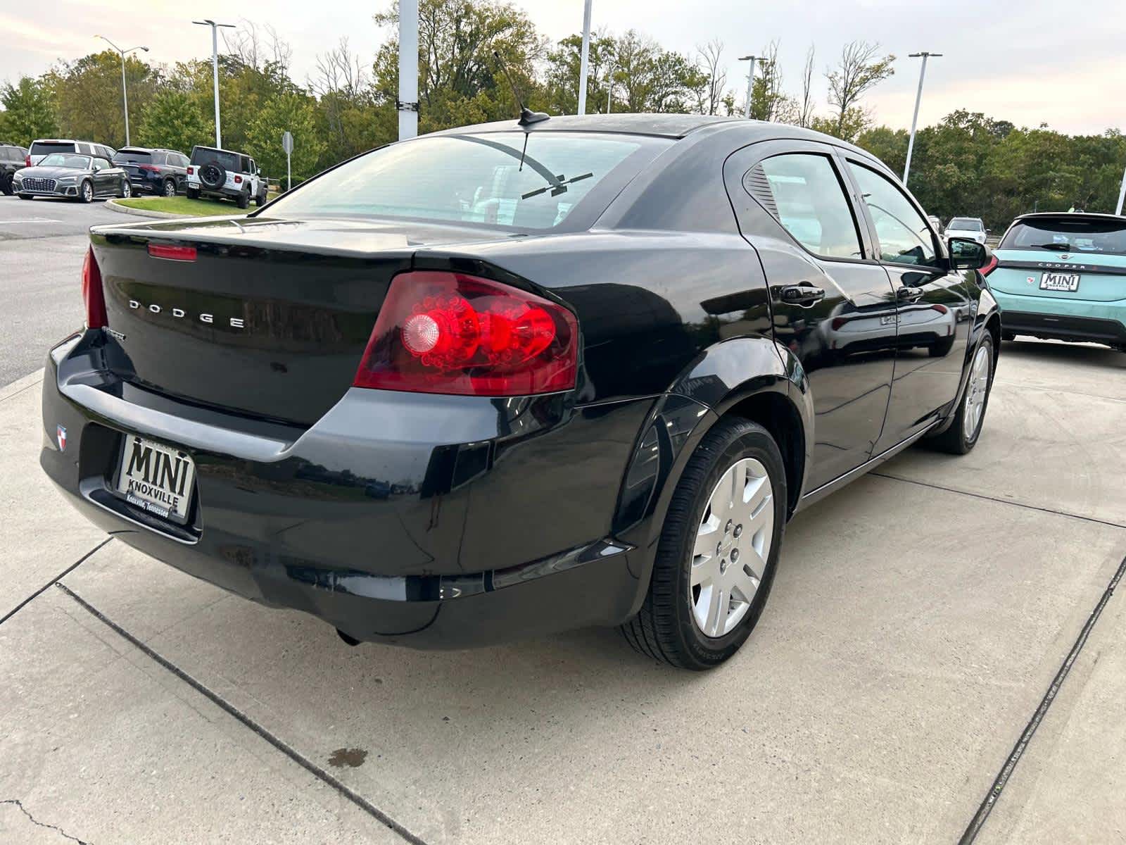 2012 Dodge Avenger SE 6