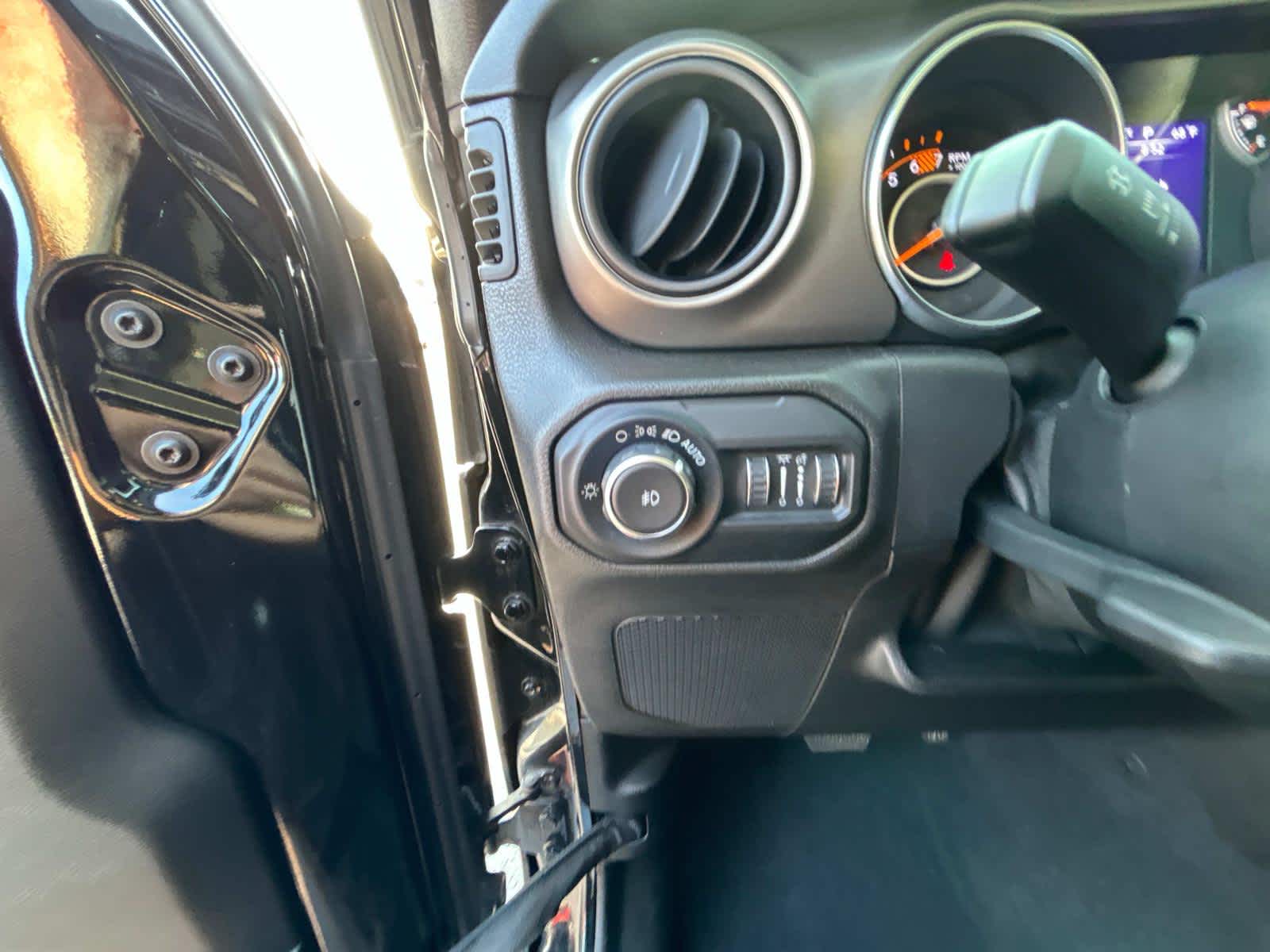 2019 Jeep Wrangler Unlimited Sport S 17