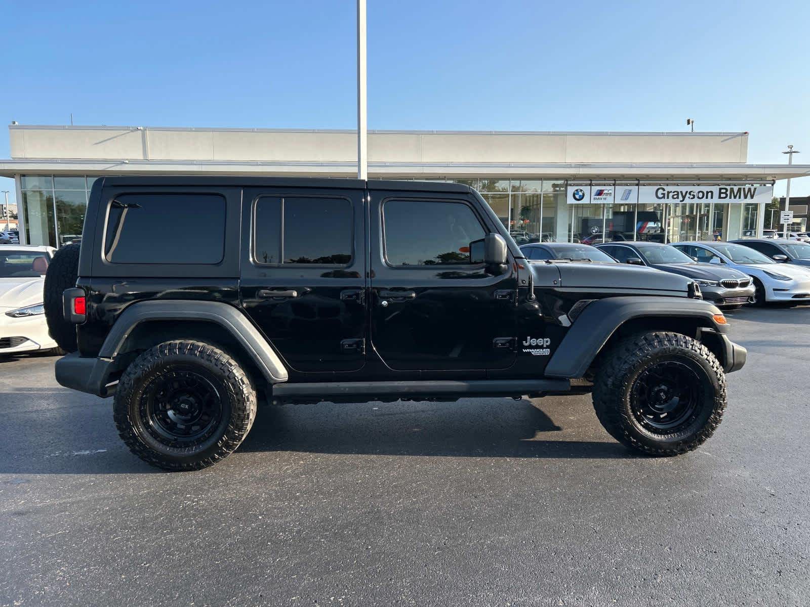 2019 Jeep Wrangler Unlimited Sport S 2