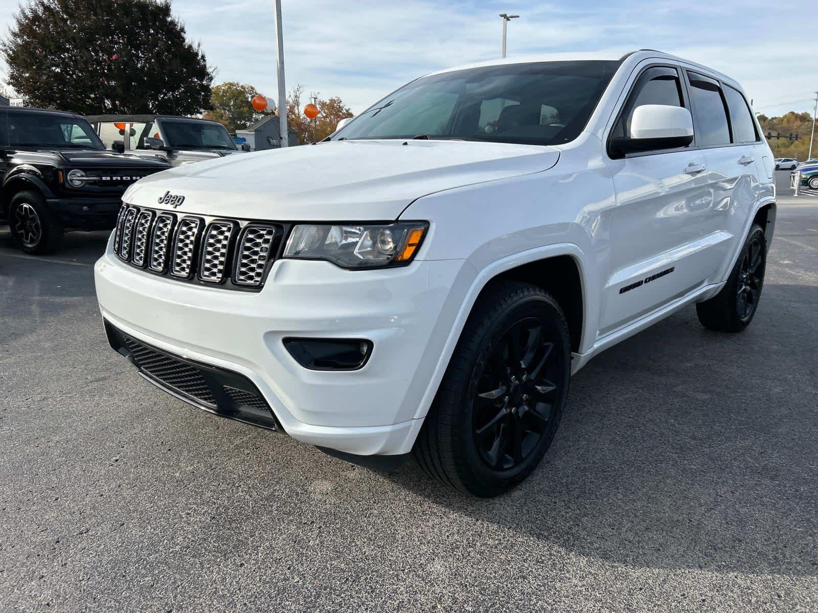 2020 Jeep Grand Cherokee Altitude 7