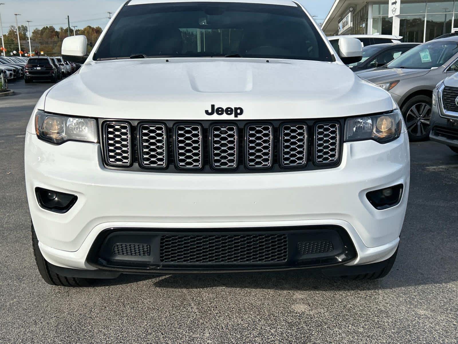 2020 Jeep Grand Cherokee Altitude 8