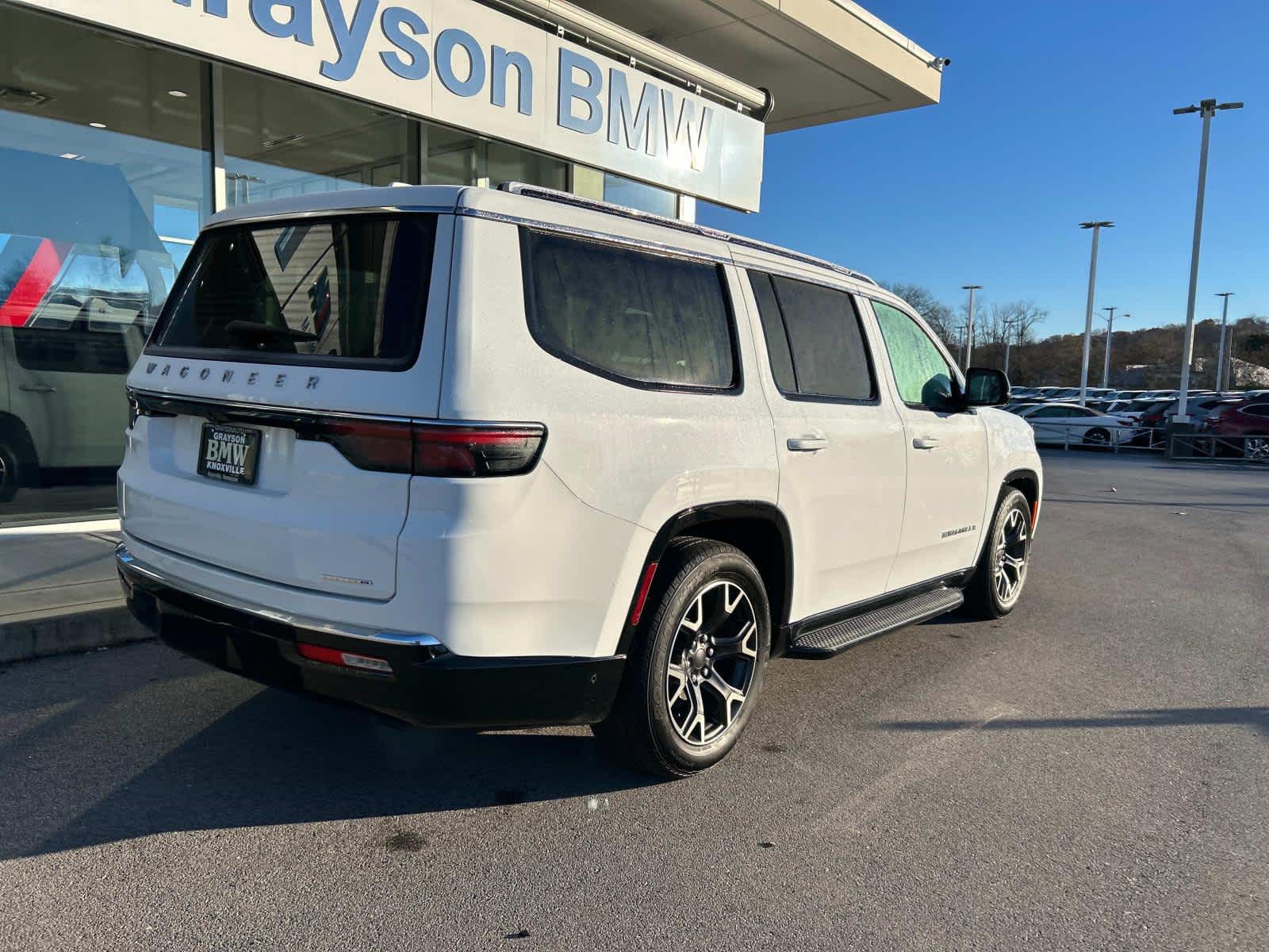 2023 Jeep Wagoneer Series III 3