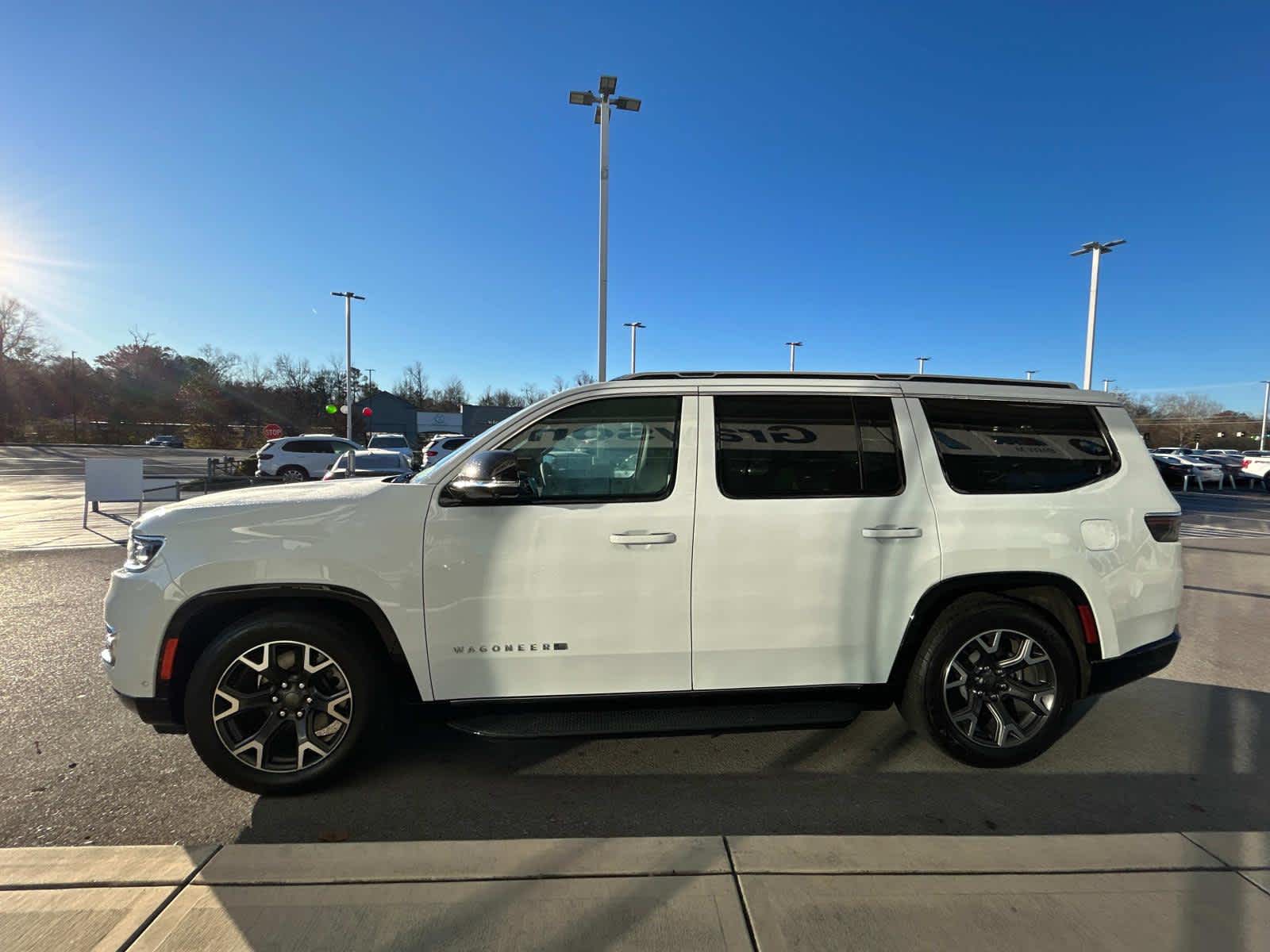 2023 Jeep Wagoneer Series III 6