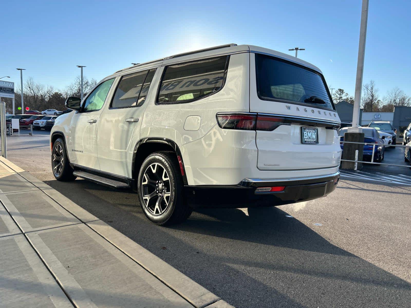 2023 Jeep Wagoneer Series III 5