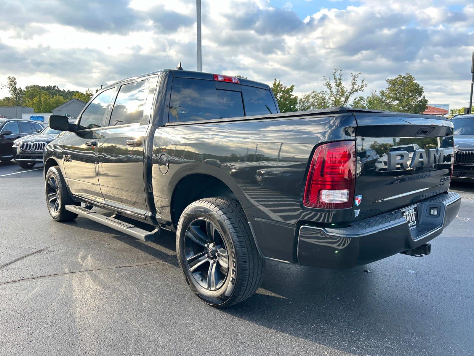 2017 Ram 1500 Night 4x4 Crew Cab 57 Box 5